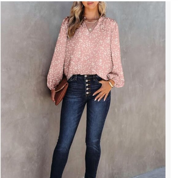 Dokotoo Tops - Dokotoo Alicia Floral Print Smocked Long Sleeve Chiffon Blouse Size XL NWT